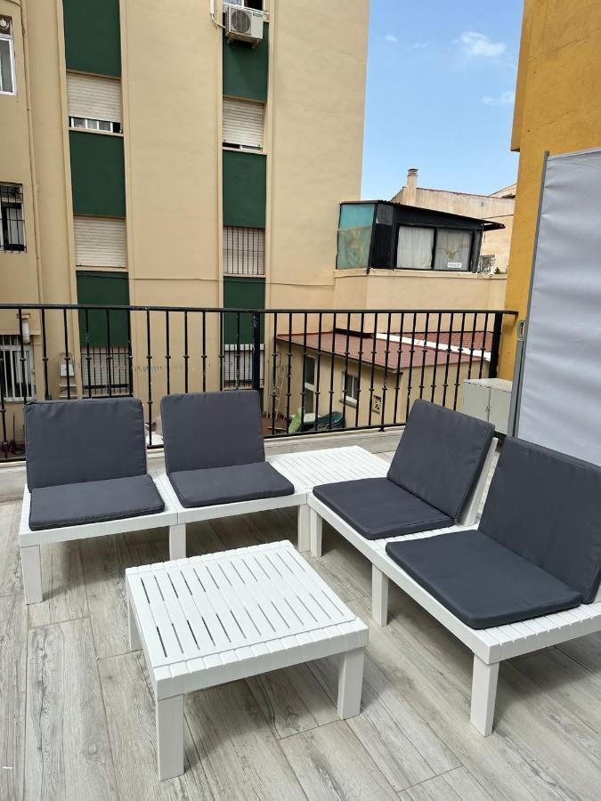 Malaga Inn Apartaments Exterior photo